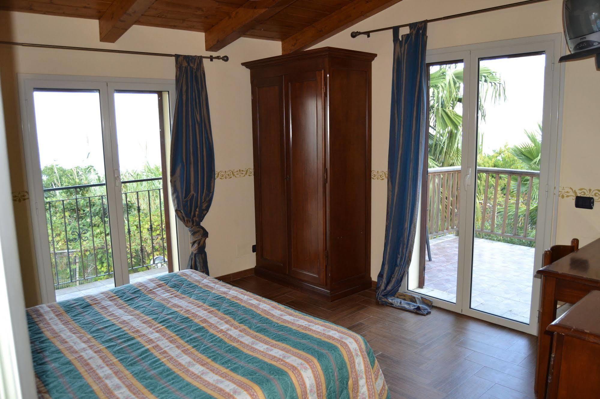 B&B Villa Chianalea Scilla Extérieur photo